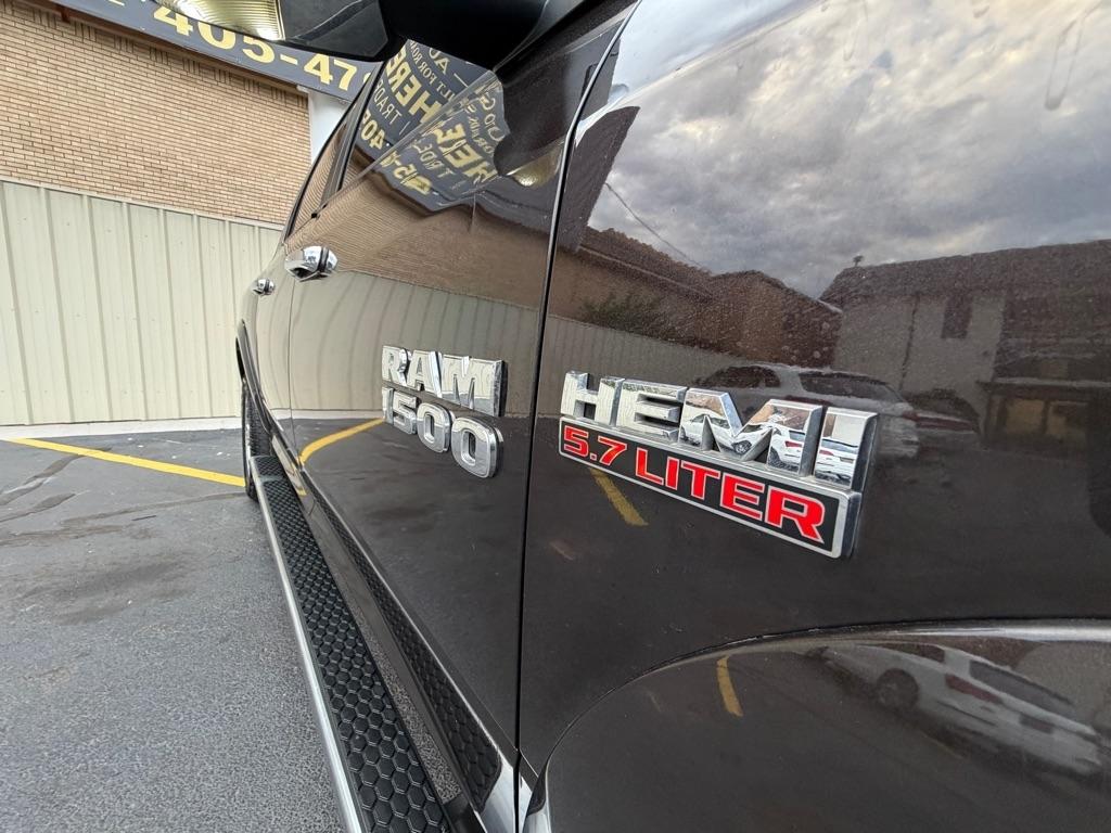 RAM 1500 Laramie Crew Cab SWB 4WD 2016