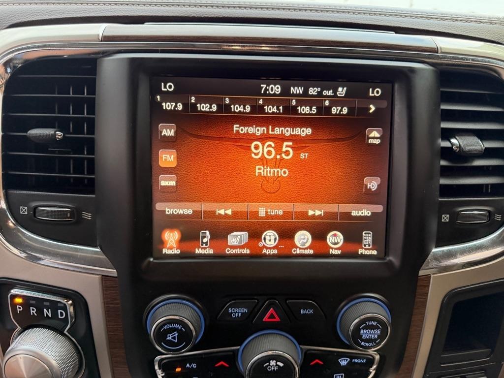 RAM 1500 Laramie Crew Cab SWB 4WD 2016