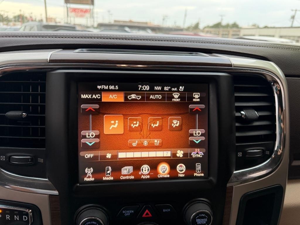 RAM 1500 Laramie Crew Cab SWB 4WD 2016