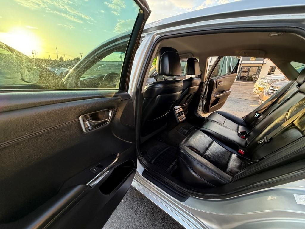Toyota Avalon XLE 2016