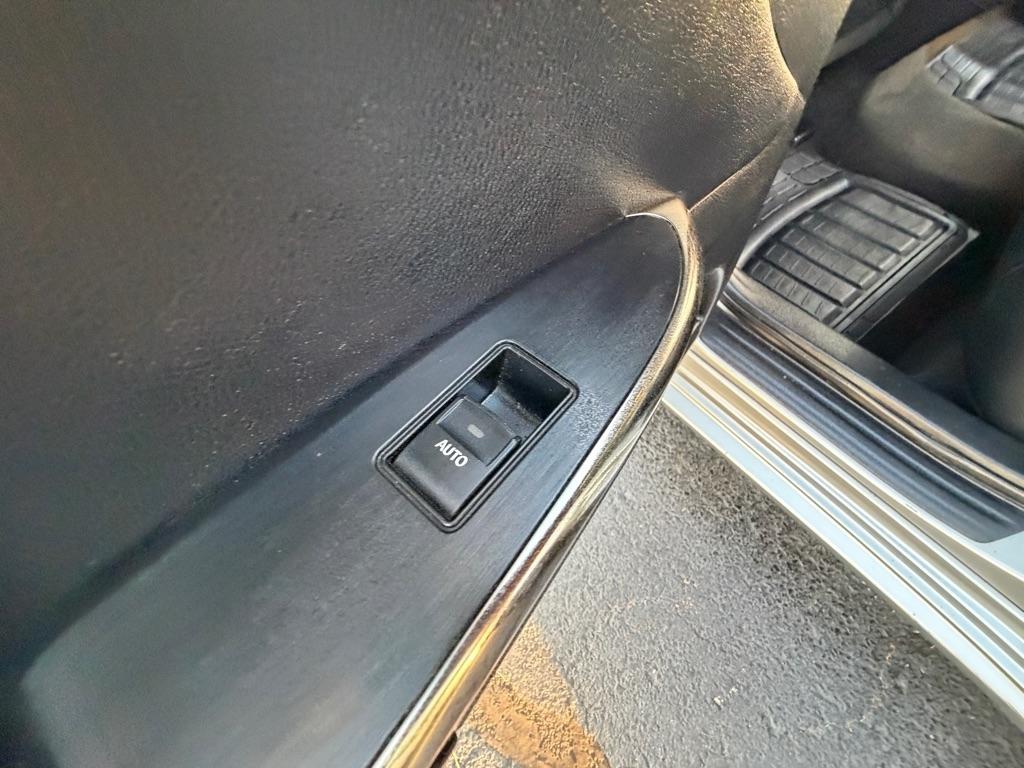 Toyota Avalon XLE 2016