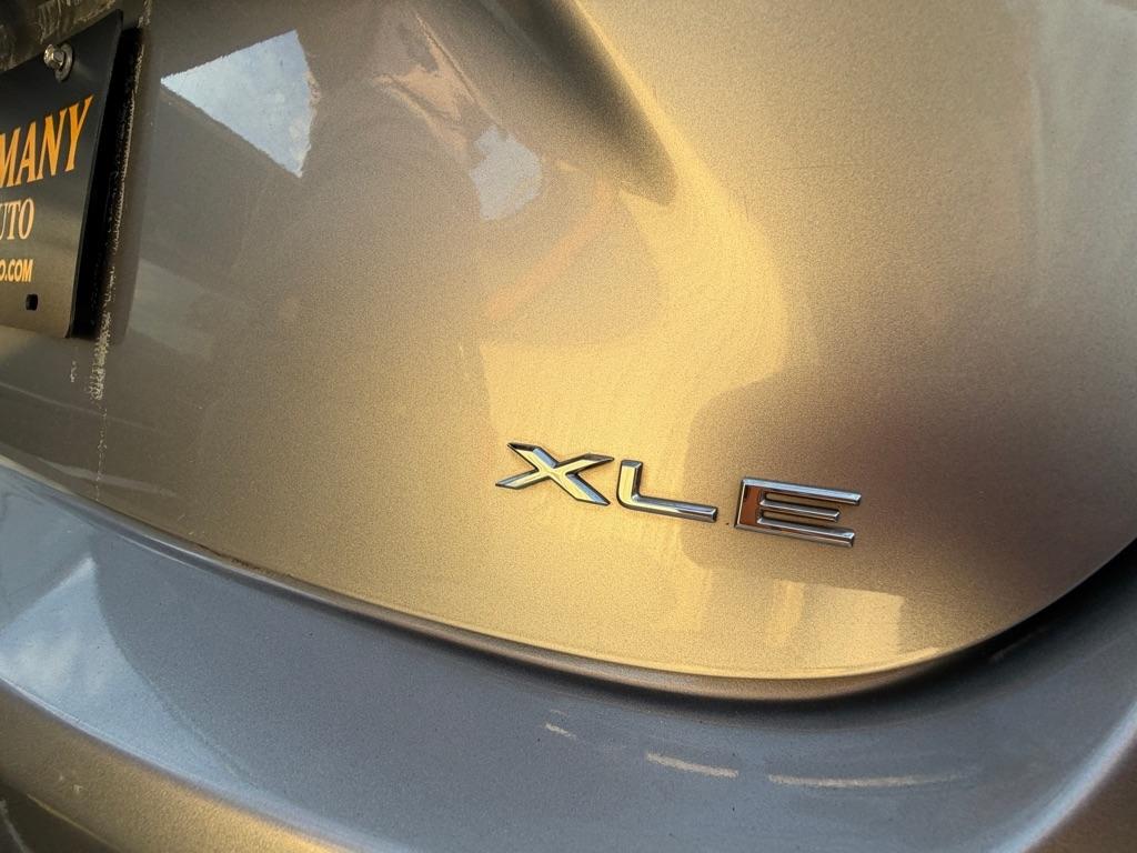 Toyota Avalon XLE 2016