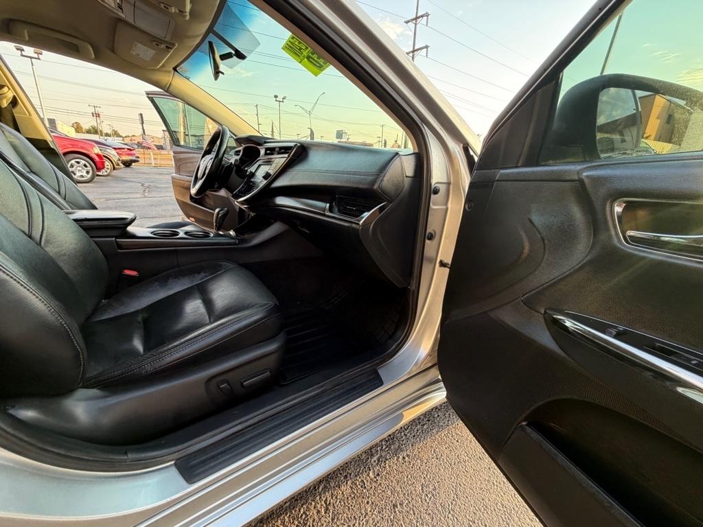 Toyota Avalon XLE 2016