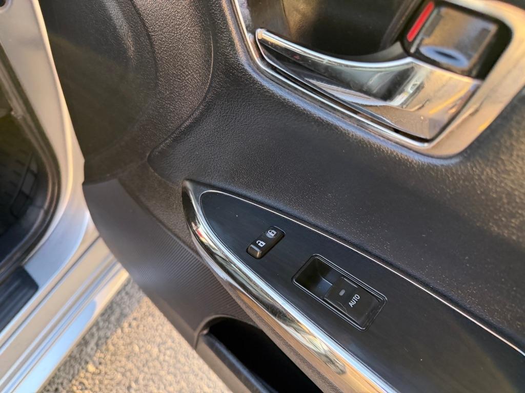 Toyota Avalon XLE 2016