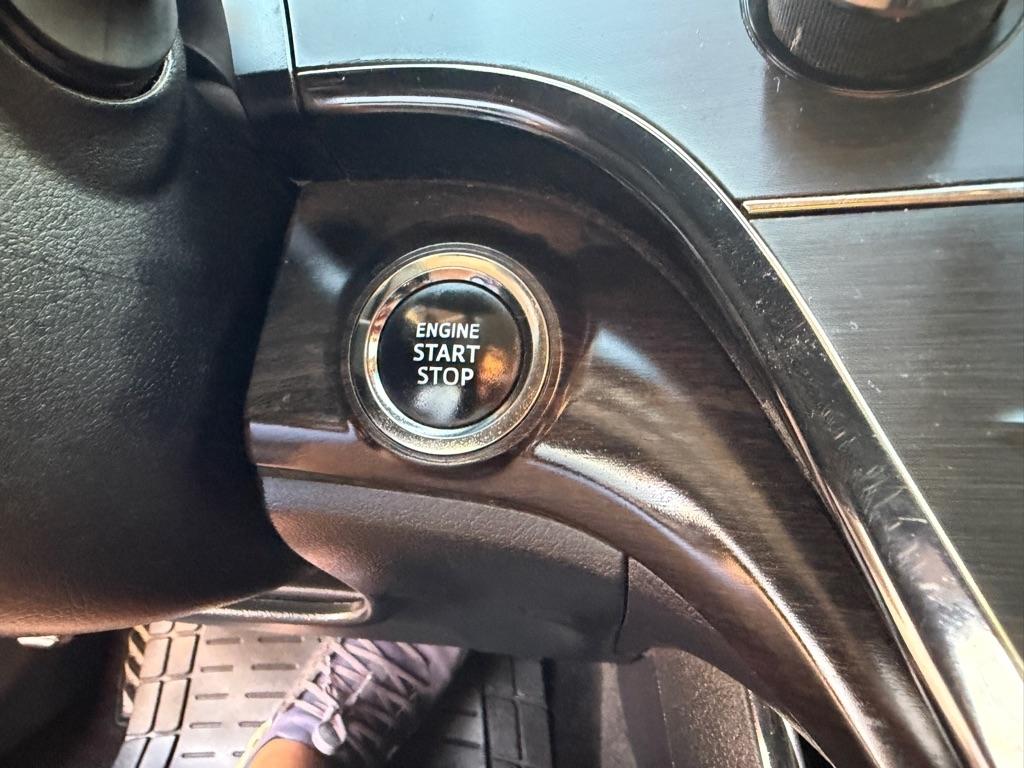 Toyota Avalon XLE 2016