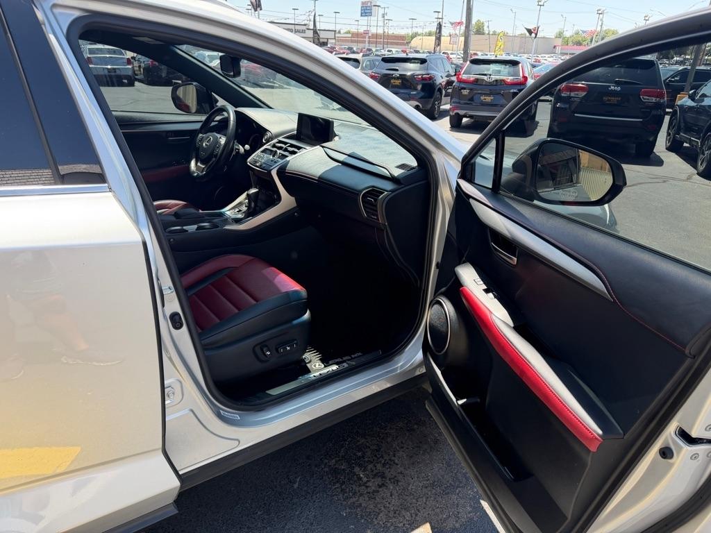 Lexus NX 200t FWD 2019