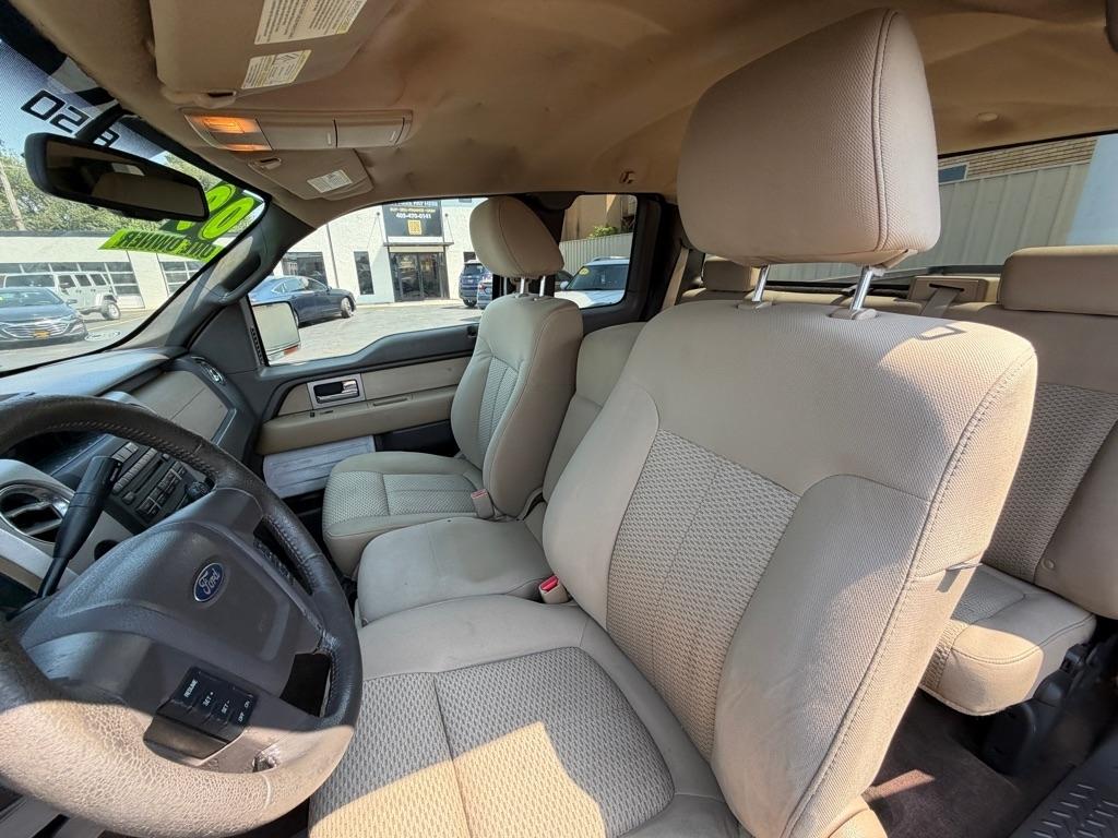 Ford F-150 XL SuperCab 8-ft. Bed 2WD 2009