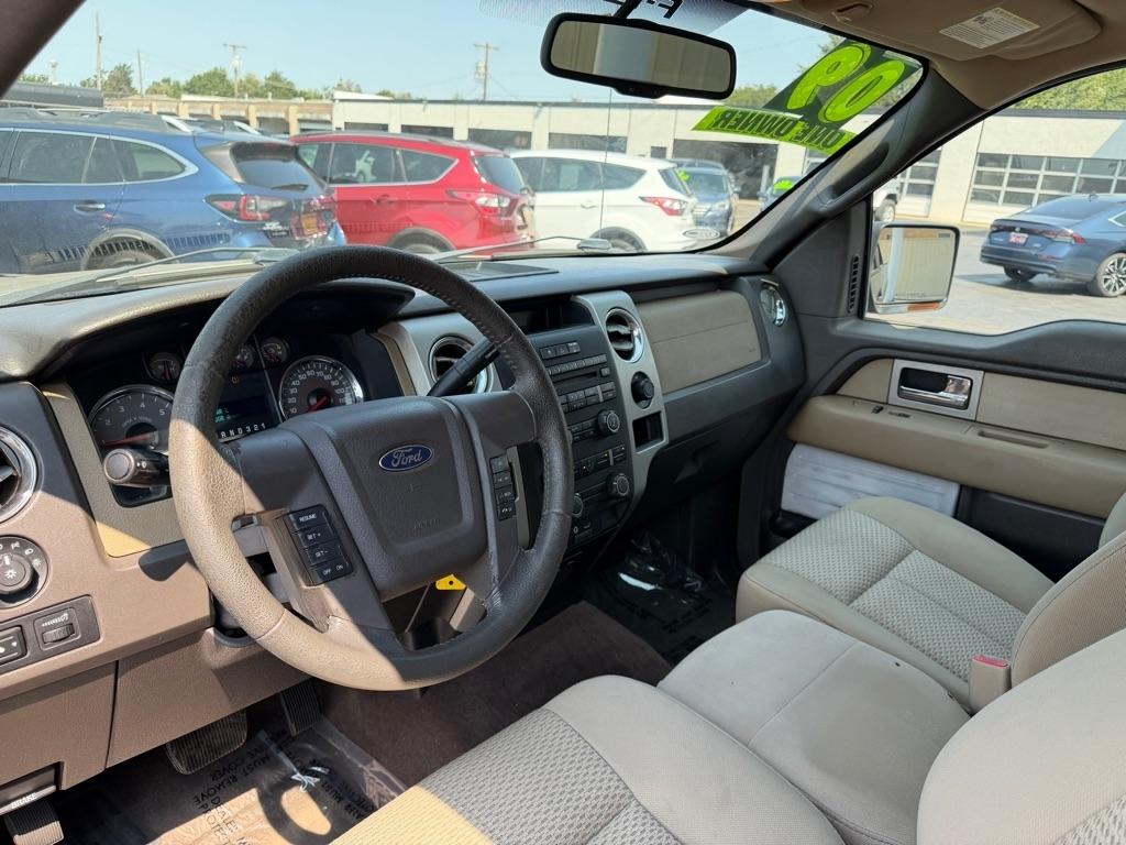 Ford F-150 XL SuperCab 8-ft. Bed 2WD 2009