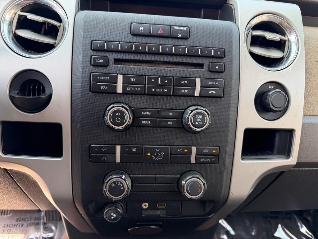 Ford F-150 XL SuperCab 8-ft. Bed 2WD 2009