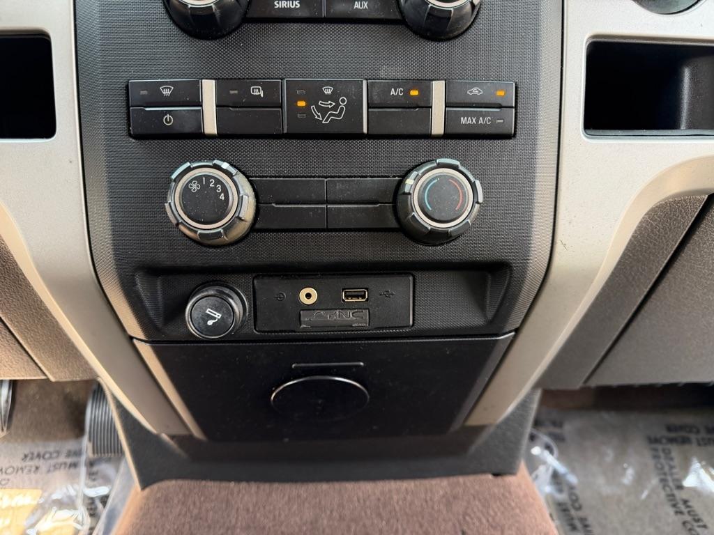 Ford F-150 XL SuperCab 8-ft. Bed 2WD 2009