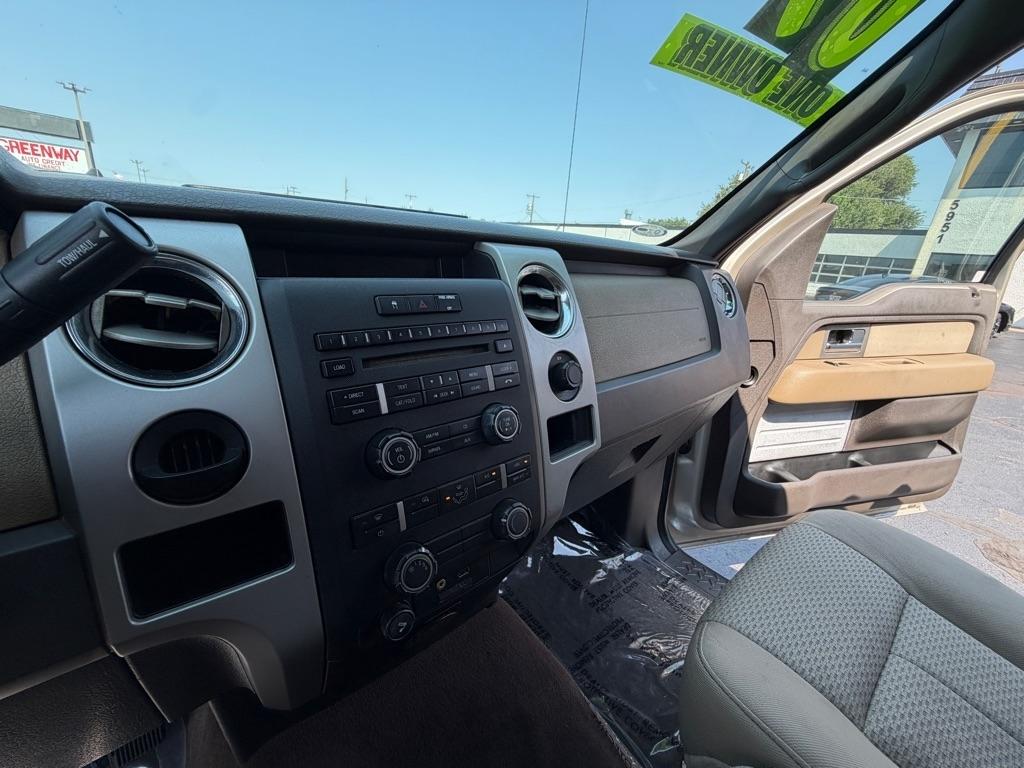 Ford F-150 XL SuperCab 8-ft. Bed 2WD 2009