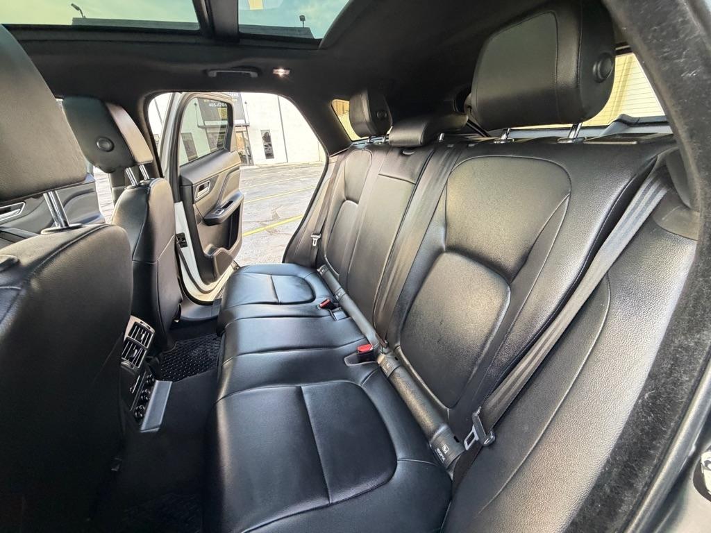 Jaguar F-Pace 25t Premium 2019
