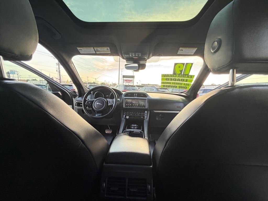 Jaguar F-Pace 25t Premium 2019
