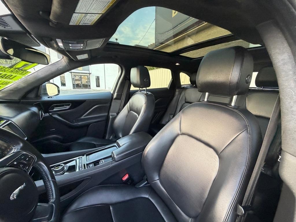 Jaguar F-Pace 25t Premium 2019