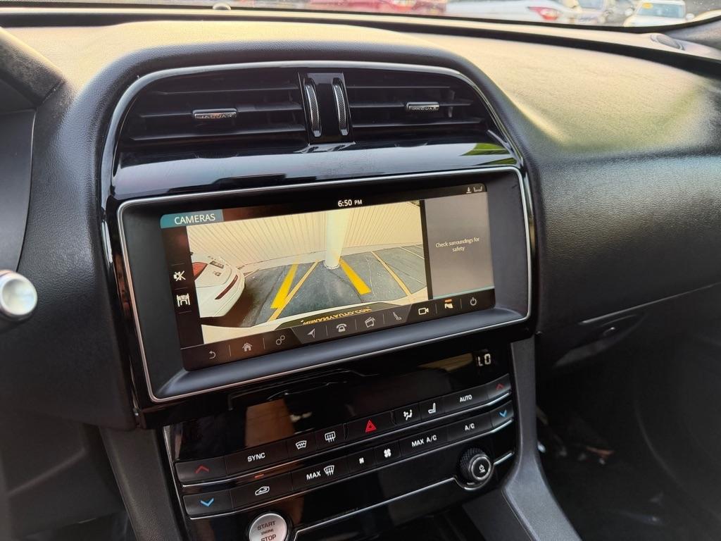 Jaguar F-Pace 25t Premium 2019