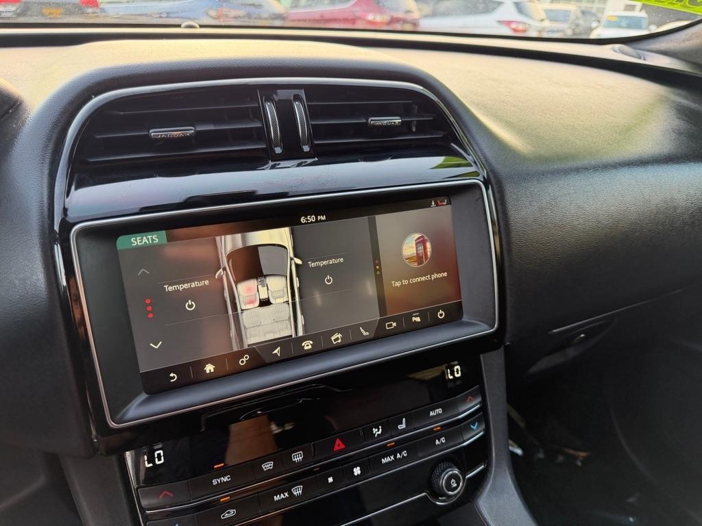 Jaguar F-Pace 25t Premium 2019