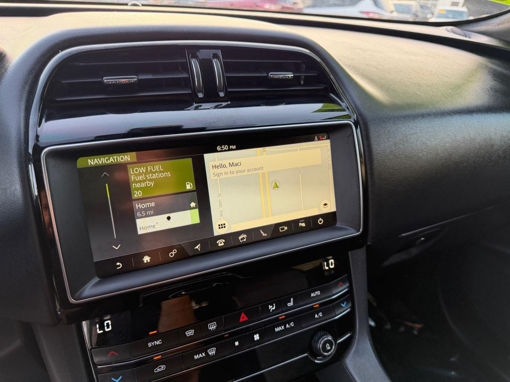 Jaguar F-Pace 25t Premium 2019