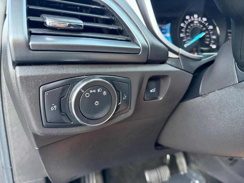 Ford Fusion SE 2016