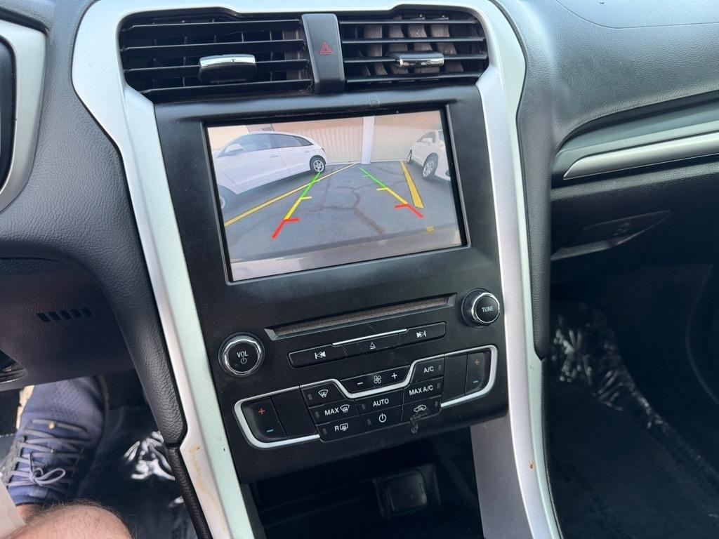 Ford Fusion SE 2016