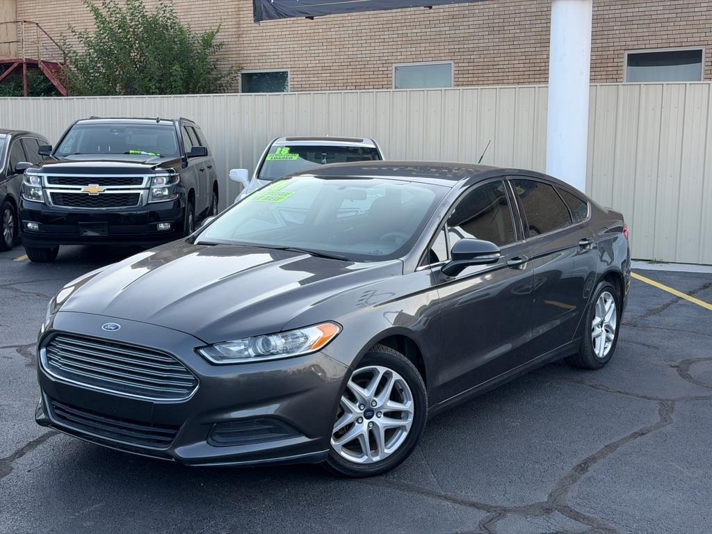 Ford Fusion SE 2016