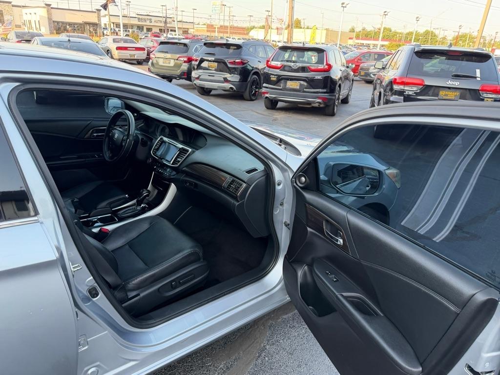 Honda Accord EX-L Sedan V6 6-Spd AT 2016