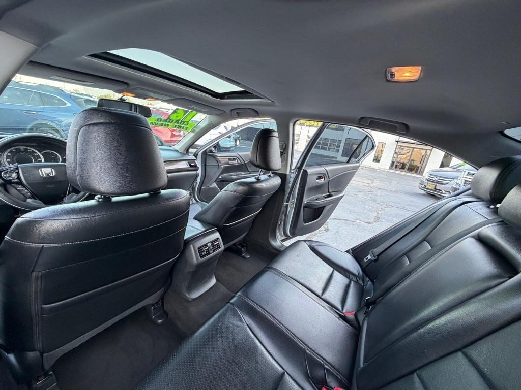 Honda Accord EX-L Sedan V6 6-Spd AT 2016