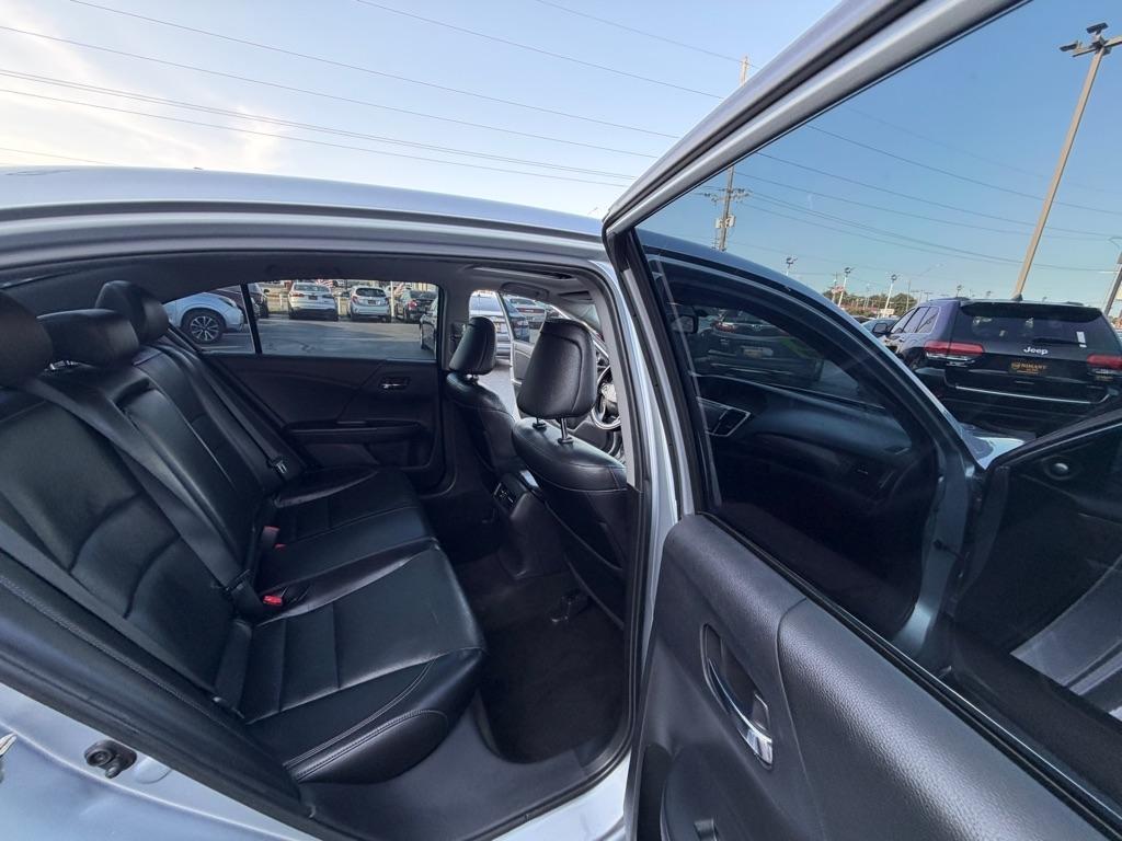 Honda Accord EX-L Sedan V6 6-Spd AT 2016