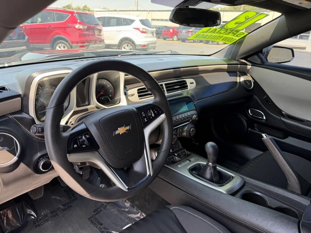 Chevrolet Camaro LS Coupe 2013