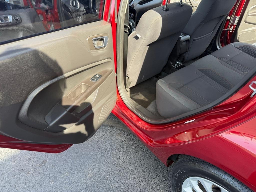Ford Fiesta SE Hatchback 2014