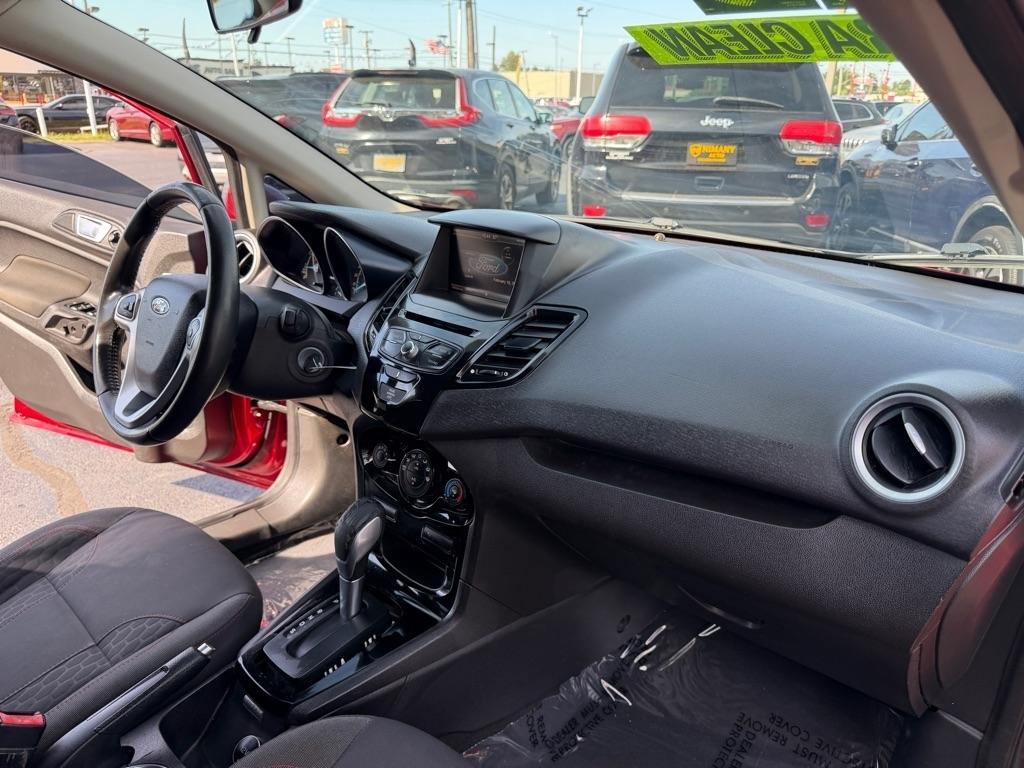 Ford Fiesta SE Hatchback 2014