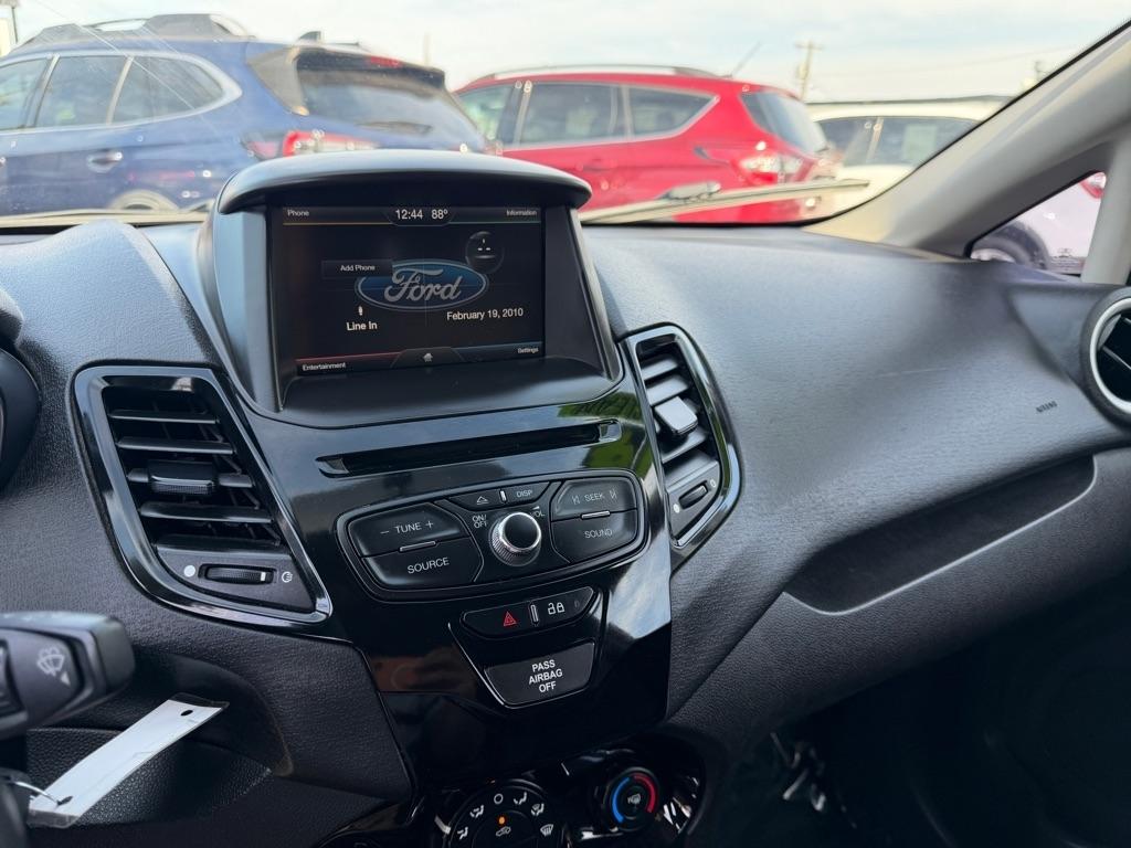 Ford Fiesta SE Hatchback 2014