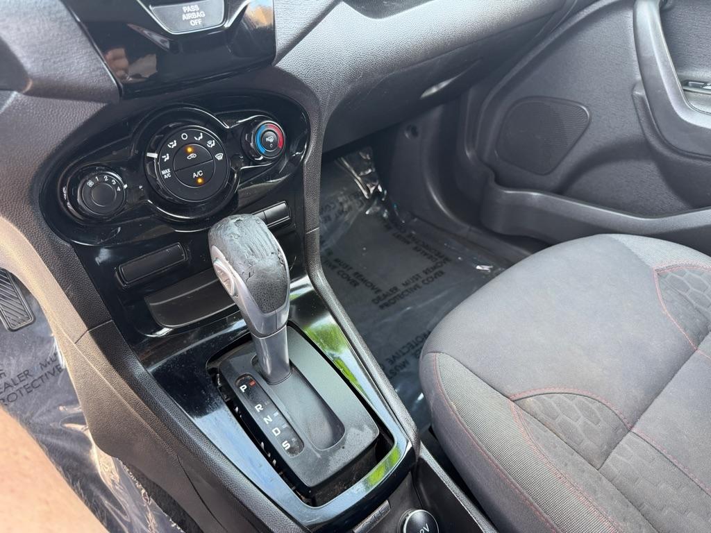 Ford Fiesta SE Hatchback 2014