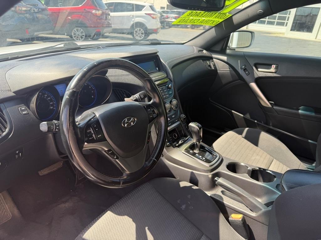 Hyundai Genesis Coupe 3.8 8AT 2015