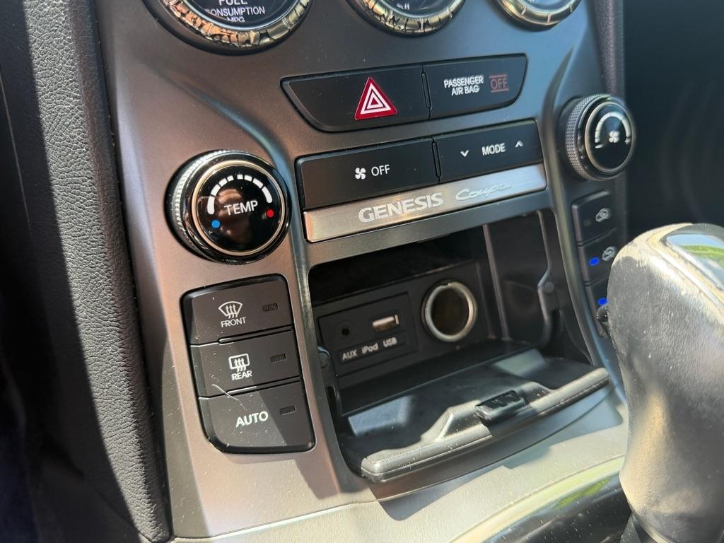 Hyundai Genesis Coupe 3.8 8AT 2015