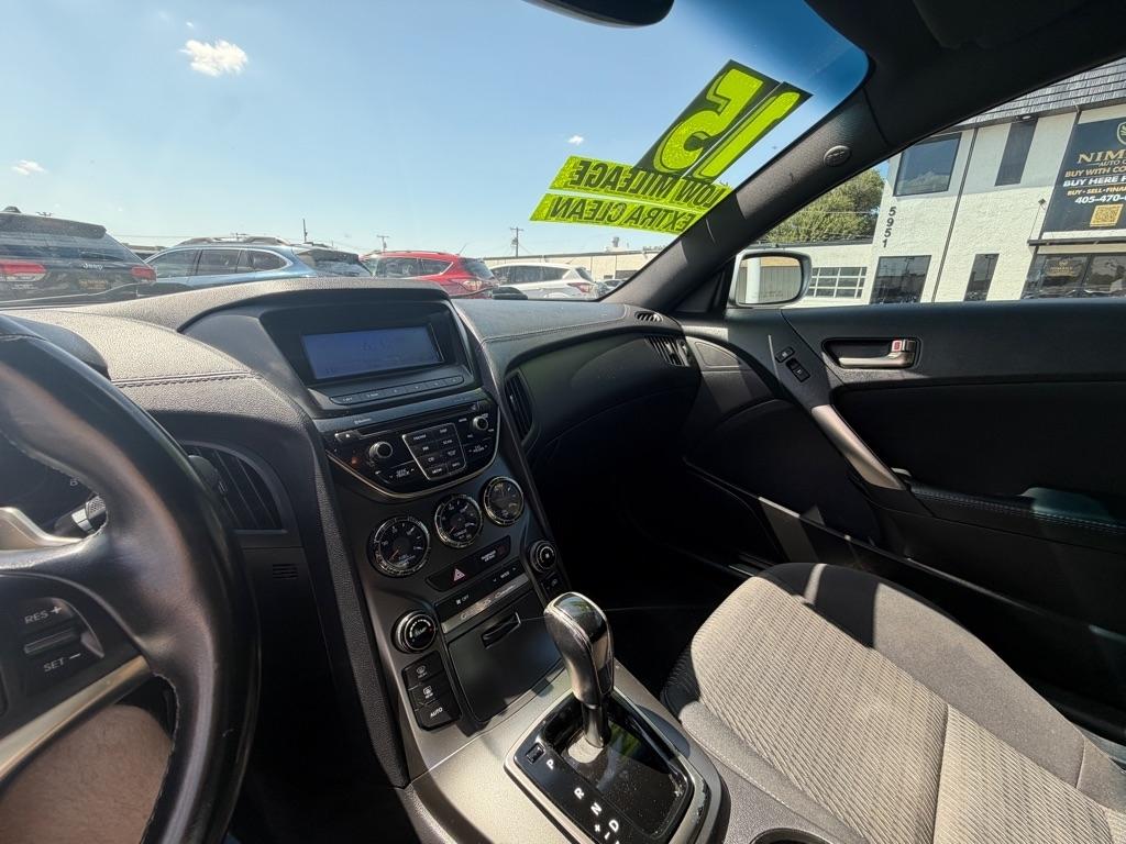 Hyundai Genesis Coupe 3.8 8AT 2015