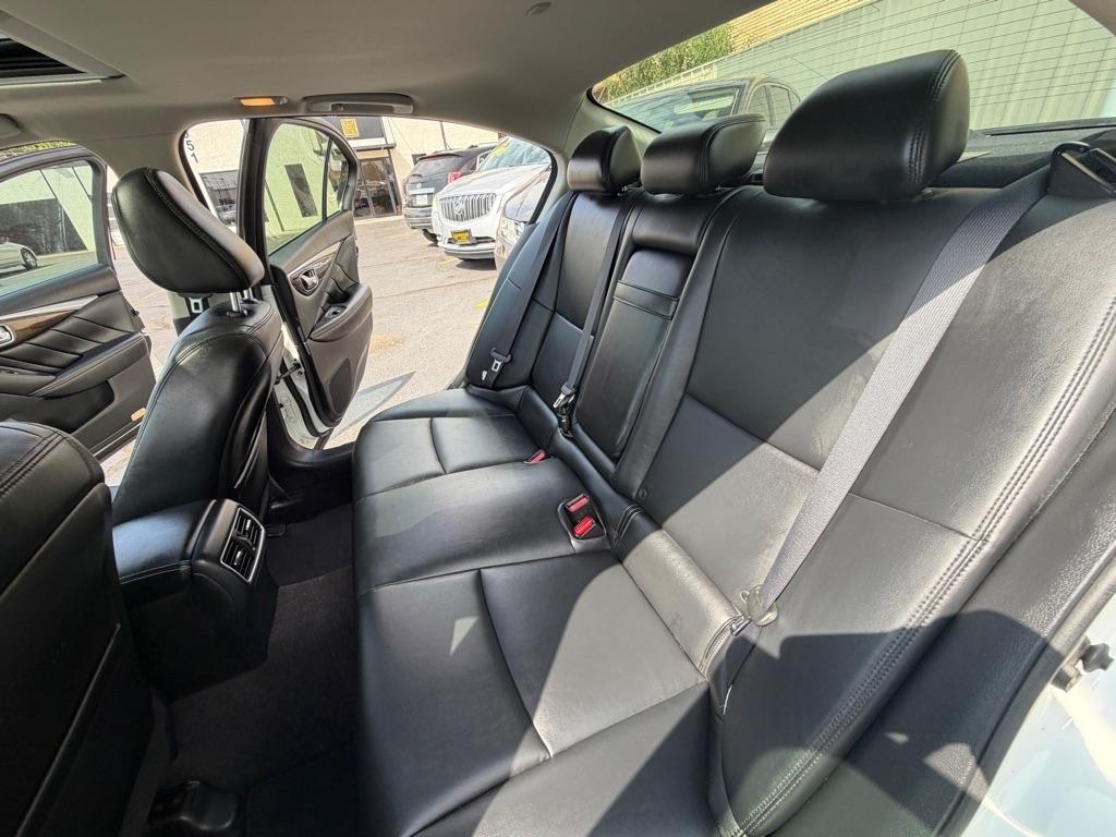 Infiniti Q50 3.0t LUXE 2019