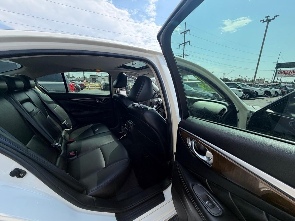 Infiniti Q50 3.0t LUXE 2019