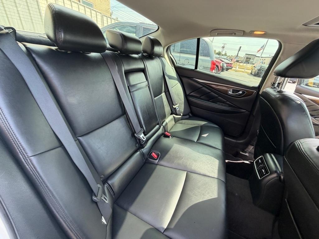 Infiniti Q50 3.0t LUXE 2019