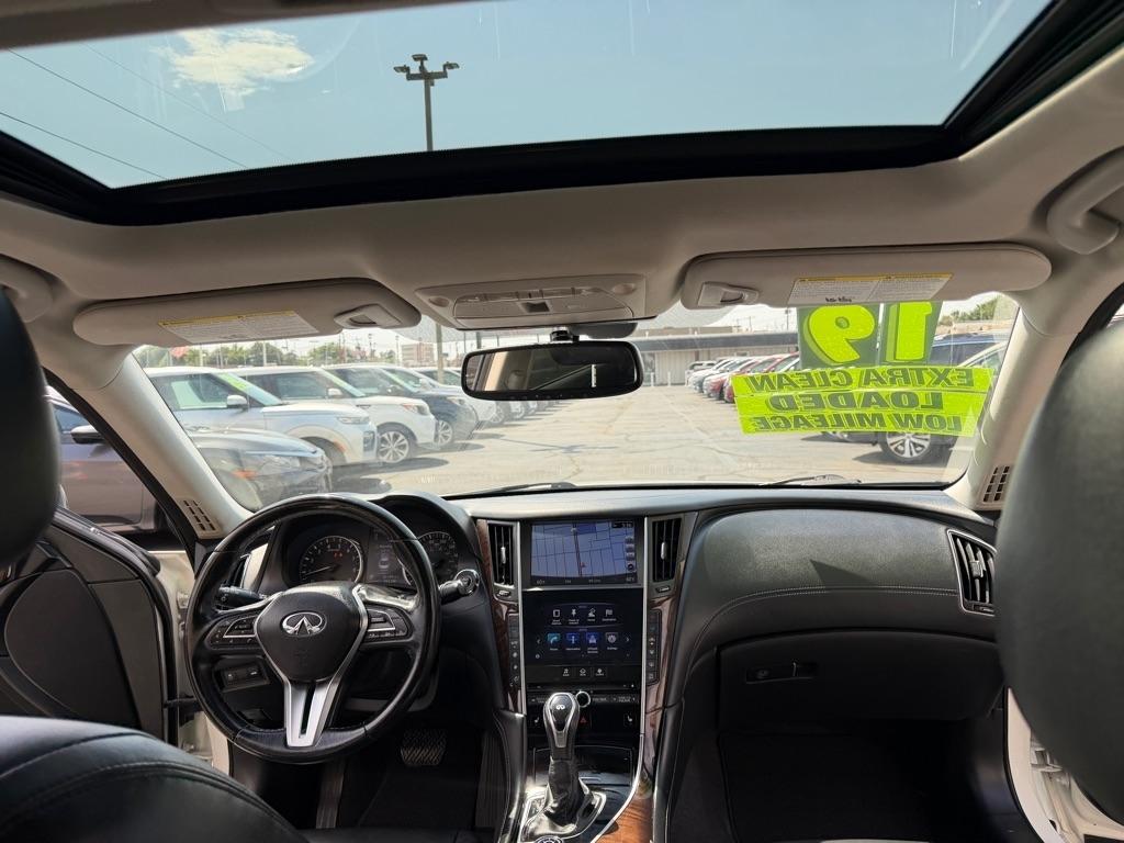 Infiniti Q50 3.0t LUXE 2019