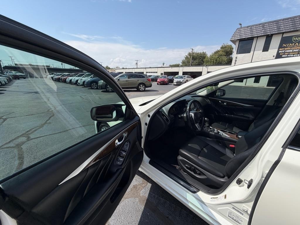 Infiniti Q50 3.0t LUXE 2019