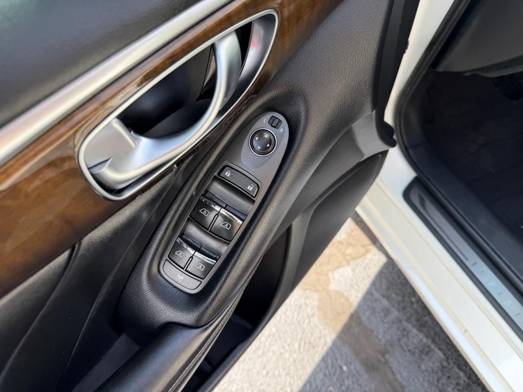 Infiniti Q50 3.0t LUXE 2019