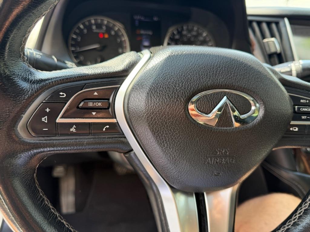 Infiniti Q50 3.0t LUXE 2019