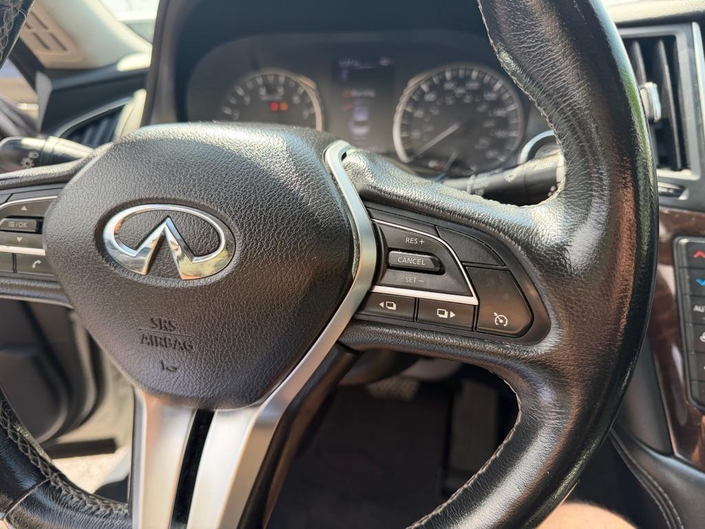 Infiniti Q50 3.0t LUXE 2019