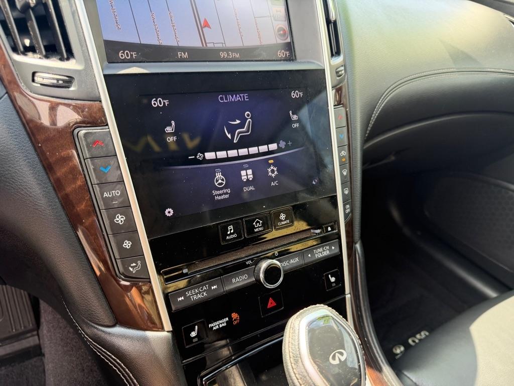 Infiniti Q50 3.0t LUXE 2019