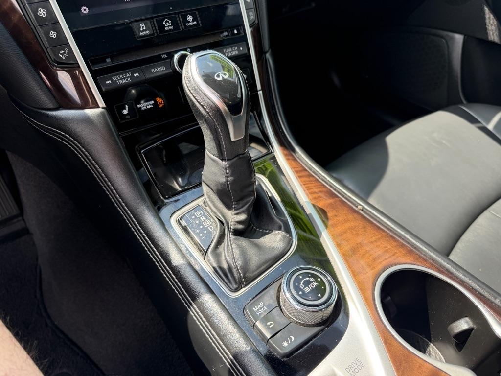 Infiniti Q50 3.0t LUXE 2019