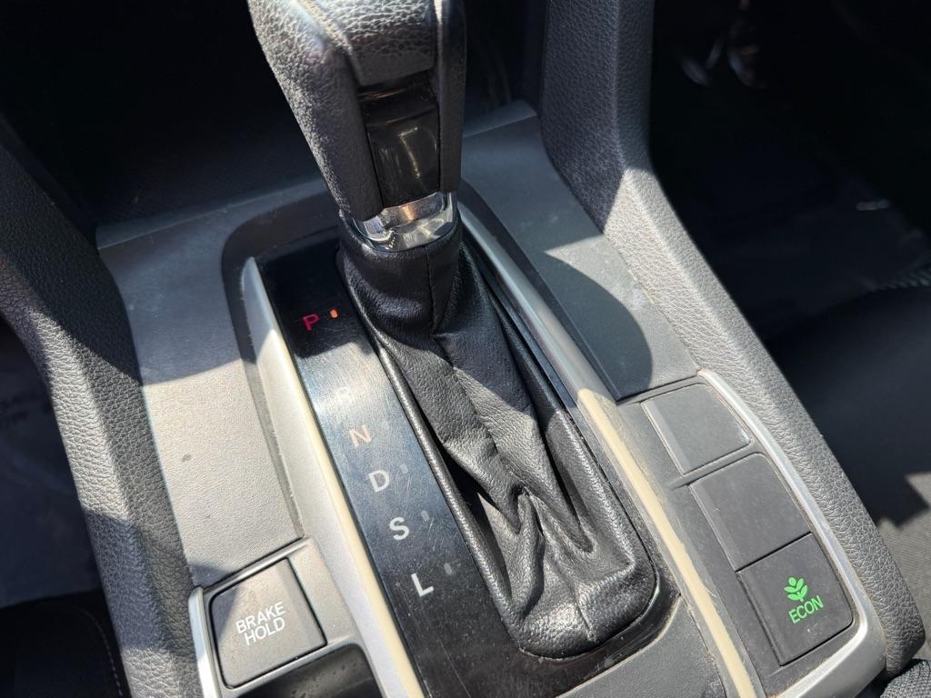 Honda Civic LX Sedan CVT 2016