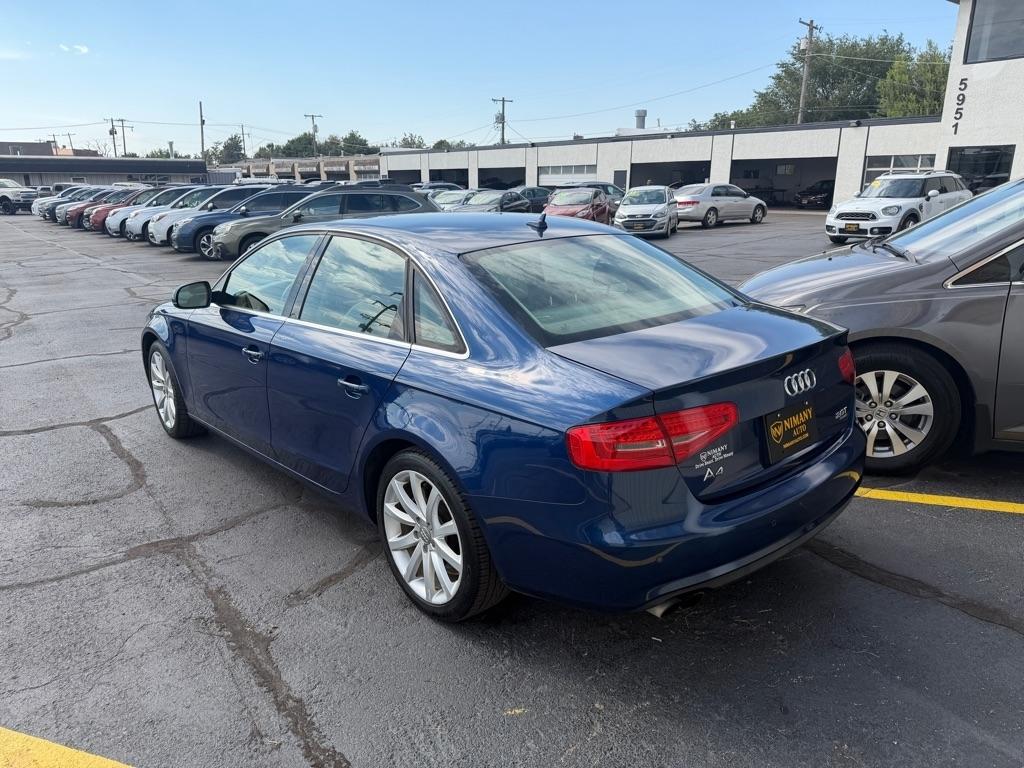 Audi A4 2.0T Sedan quattro Tiptronic 2013