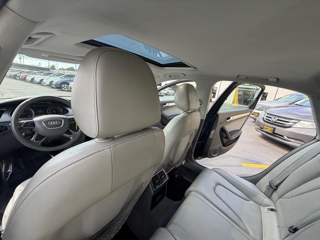 Audi A4 2.0T Sedan quattro Tiptronic 2013