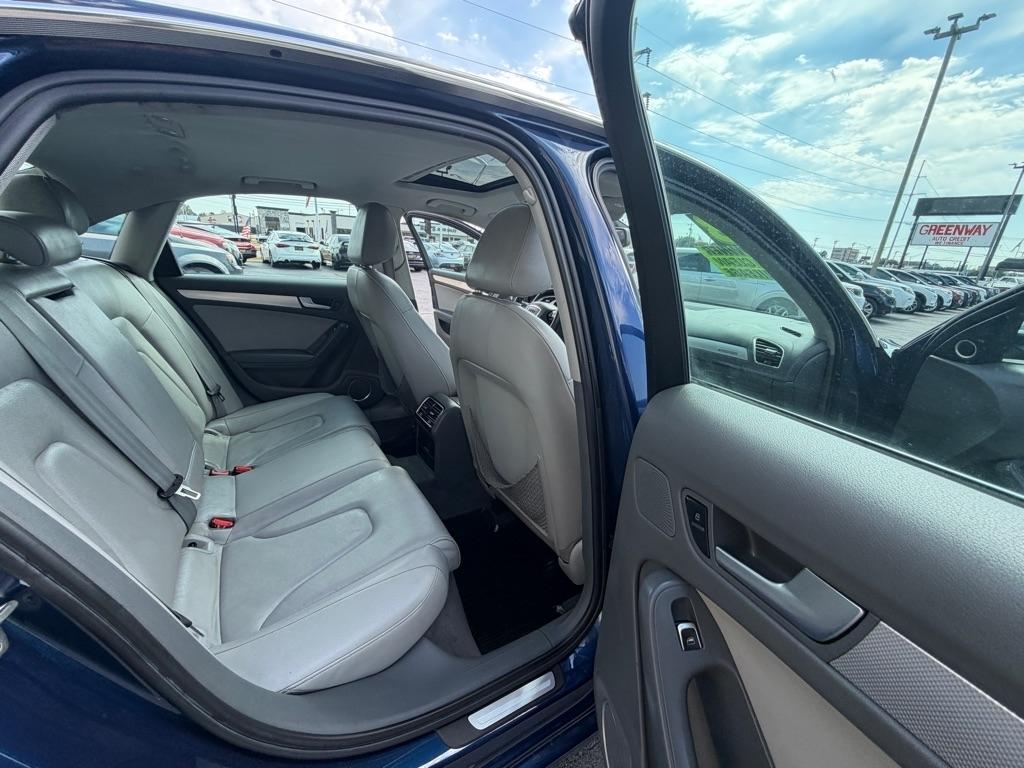 Audi A4 2.0T Sedan quattro Tiptronic 2013
