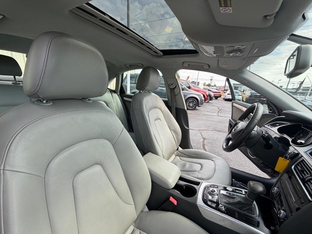 Audi A4 2.0T Sedan quattro Tiptronic 2013
